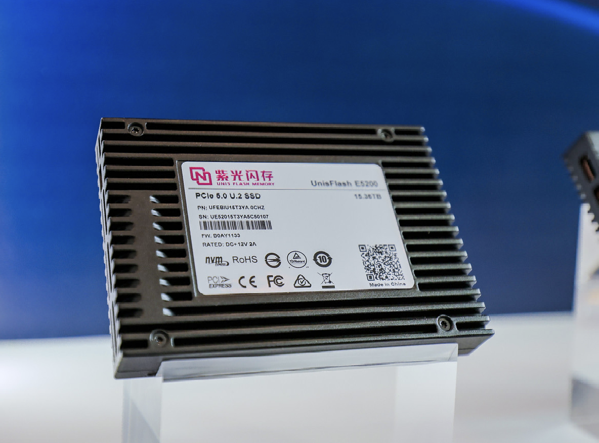 ​紫光闪芯闪耀亮相CFMS｜MemoryS 2026并正式发布嵌入式eMMC EC100系列新品