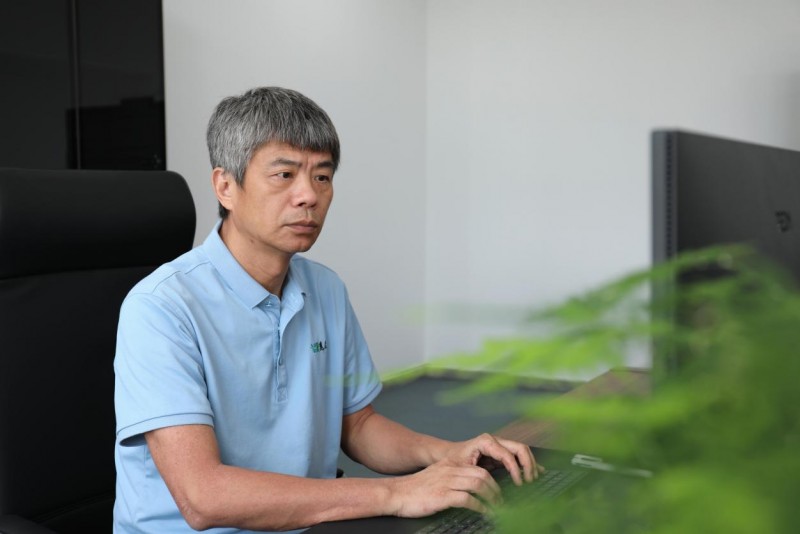 攻坚“小光刻机”！惠然微电子王志刚谈电子束量测装备的国产突围之路