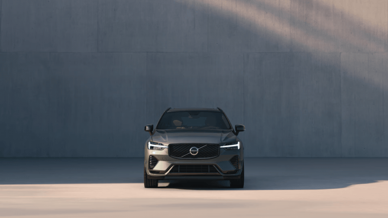 沃尔沃XC60 T8:豪华混动SUV新选择,家庭出行省心又实用